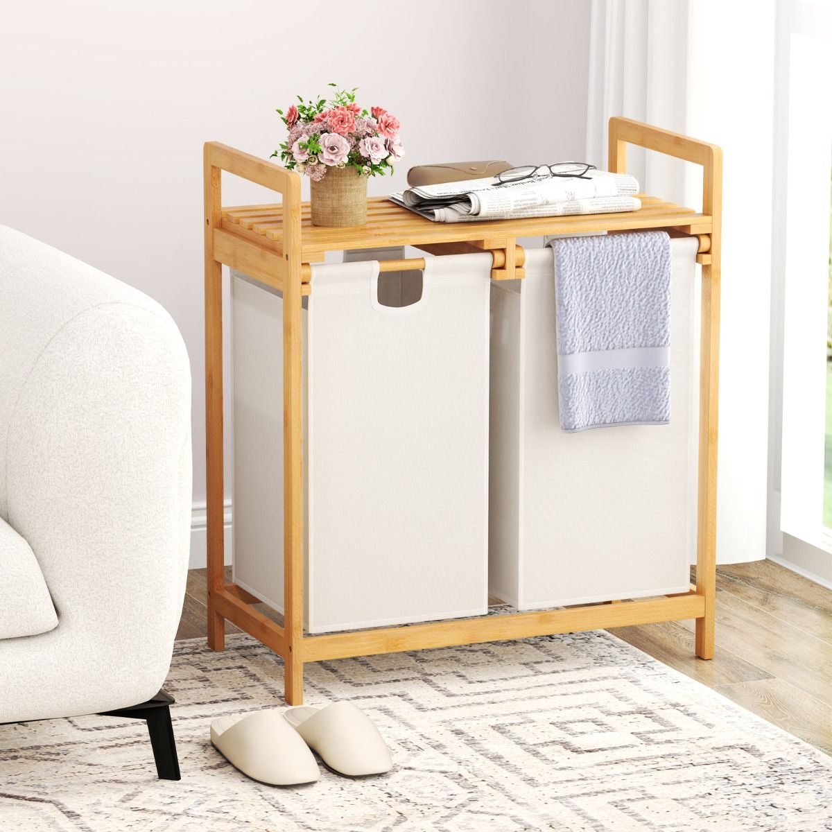 Panier À Linge Sur Pied En Bambou 64 X 33 X 73 CM Avec 2 Sacs À Linge Sale Poignées Et Étagère Supérieure Naturel/Blanc
